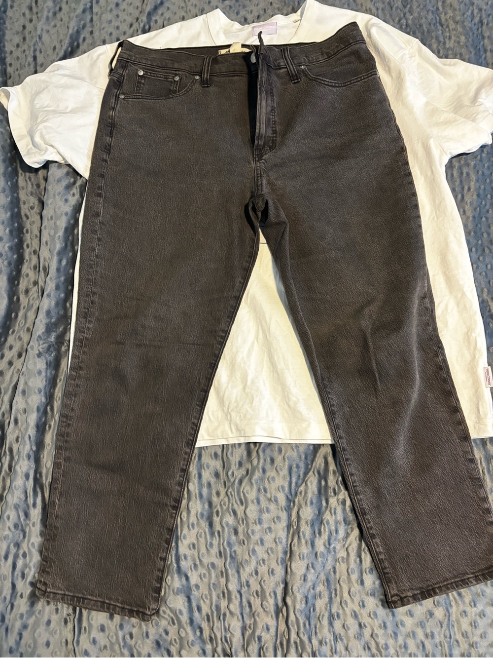 Women Classic Black Straight-Leg Jeans